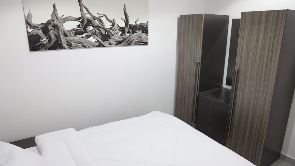 Standard Apartment - Photo 2