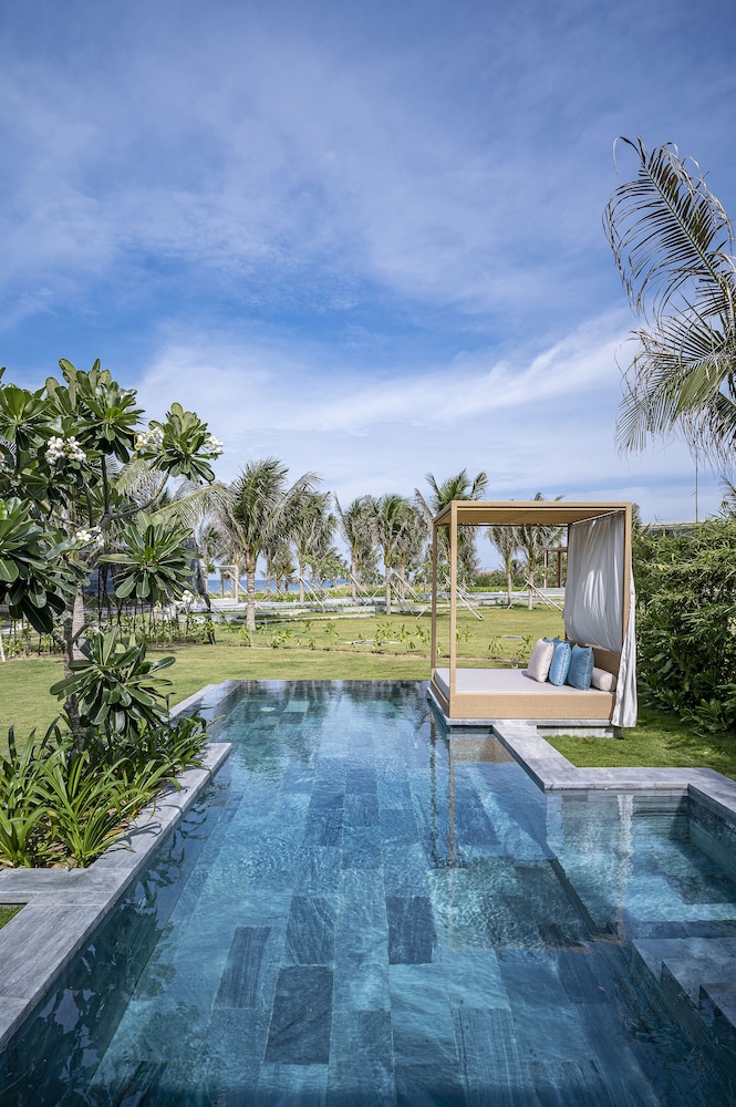 Horizon Pool Villa - Photo 9