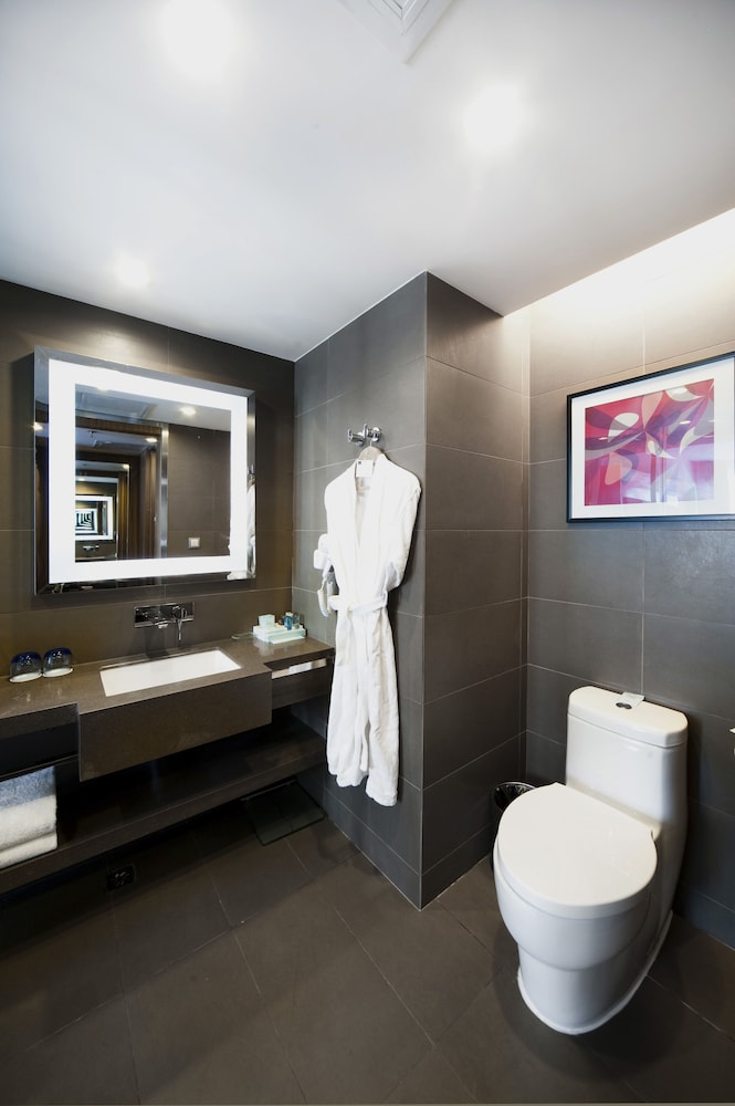 Deluxe Business Room photo 3