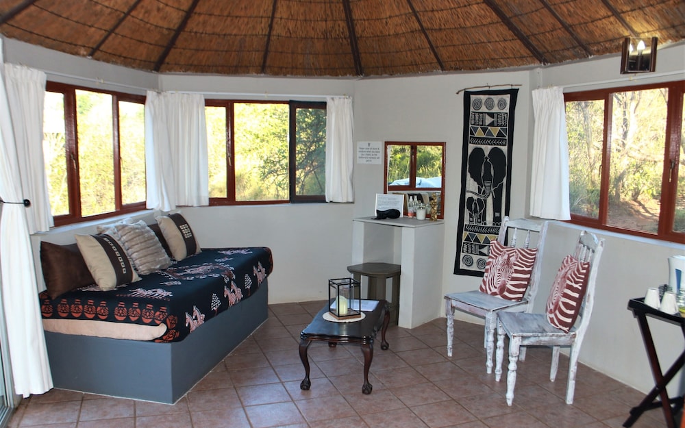 Exclusive Bungalow, Private Bathroom, River View photo 1
