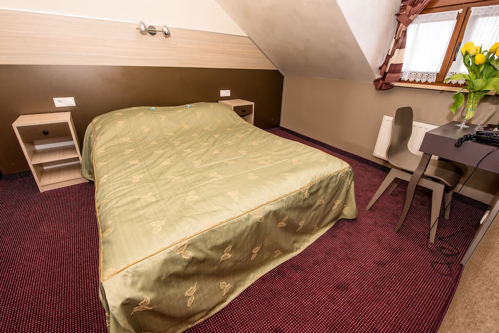 Standard Double Room - Photo 3