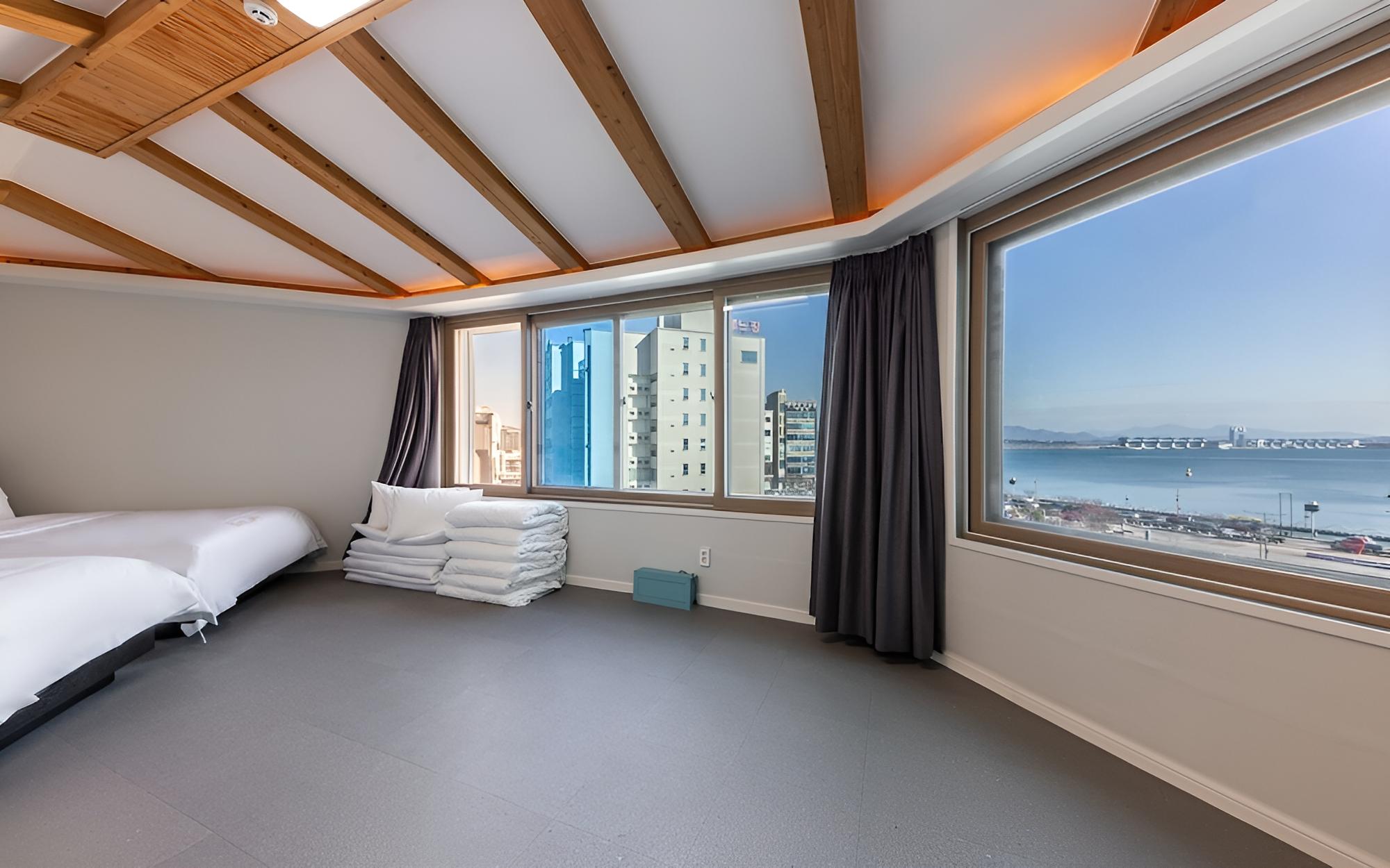 Room (Suite (inquiry about accommodation)) - Photo 3