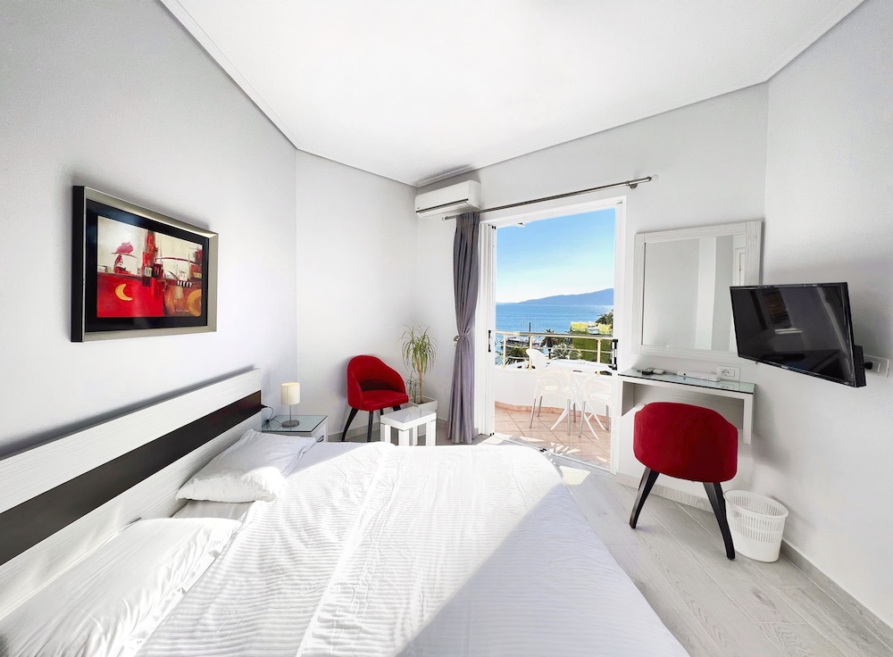 Design Double Room, Sea View photo 1