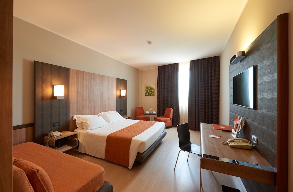 Junior Suite - Photo 1