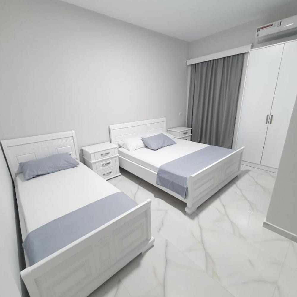 Triple Room, Balcony