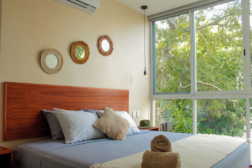 Deluxe Apartment, 1 Bedroom, Balcony, City View