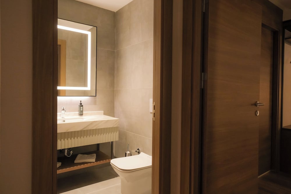 Executive Room, 1 King Bed with Sofa bed, City View photo 2