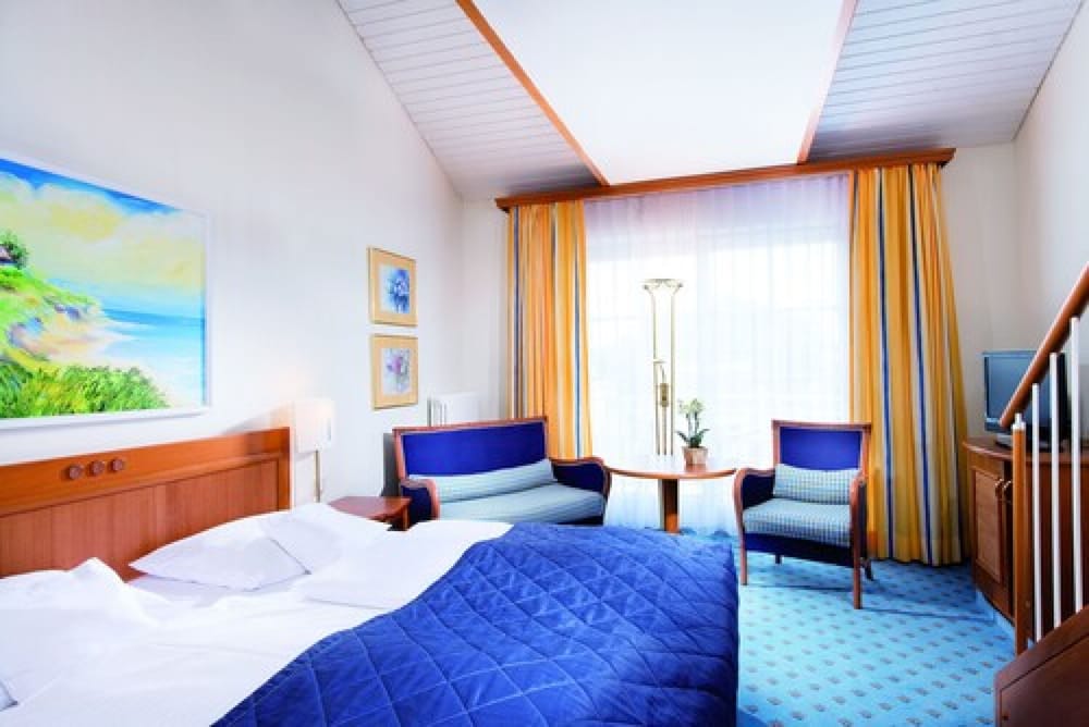 Double Room, Sea View - Photo 5