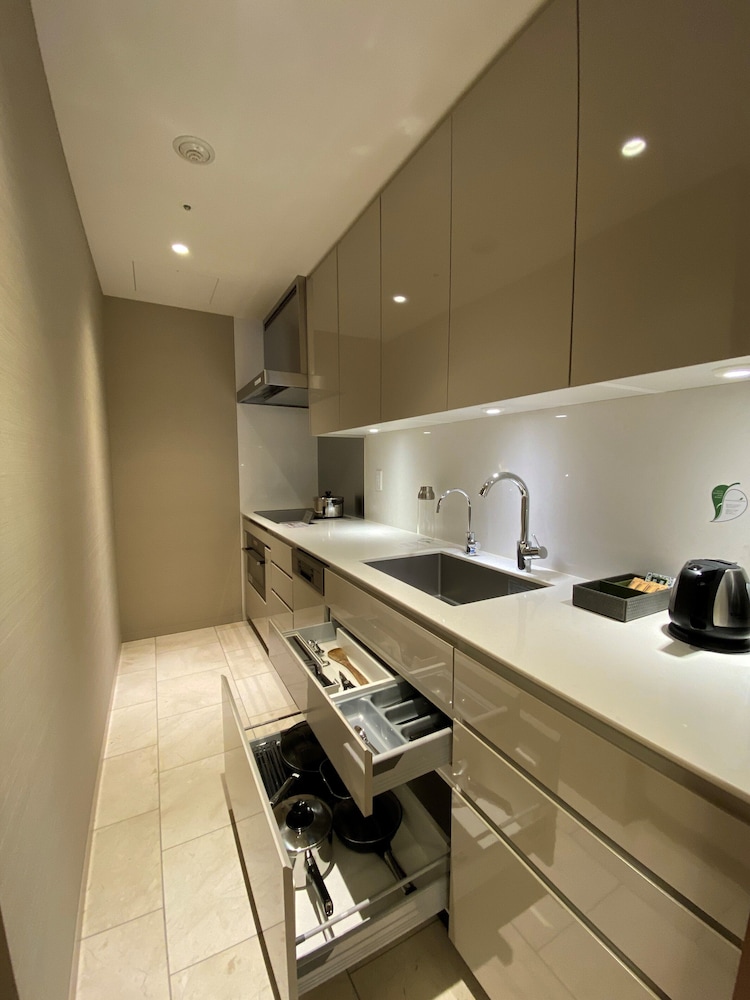 One-Bedroom Executive - Photo 9