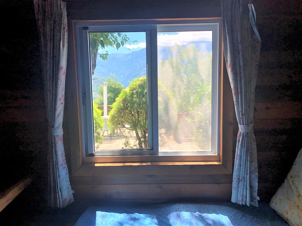Blue Family Mountain View Room photo 2
