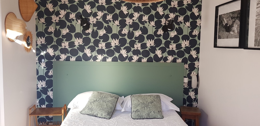 Small Double Room - Photo 1