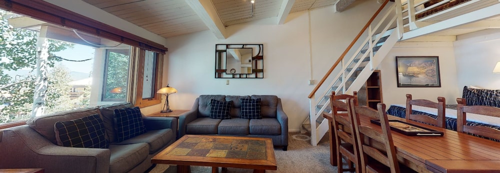 Deluxe Studio (Plus Loft) photo 2