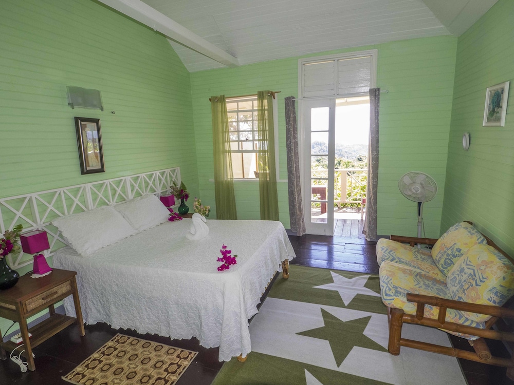 Classic Triple Room, 1 Bedroom, Balcony, Ocean View (Vervain) photo 1