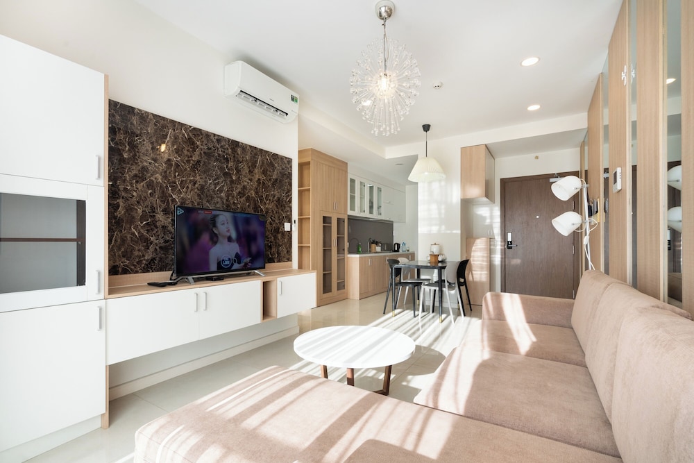 Luxury Apartment, 2 Bedrooms, City View, Tower