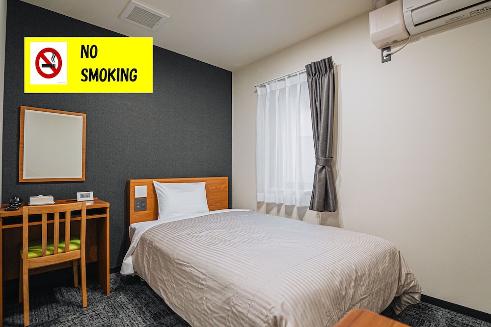 Premium Single Room, Non Smoking