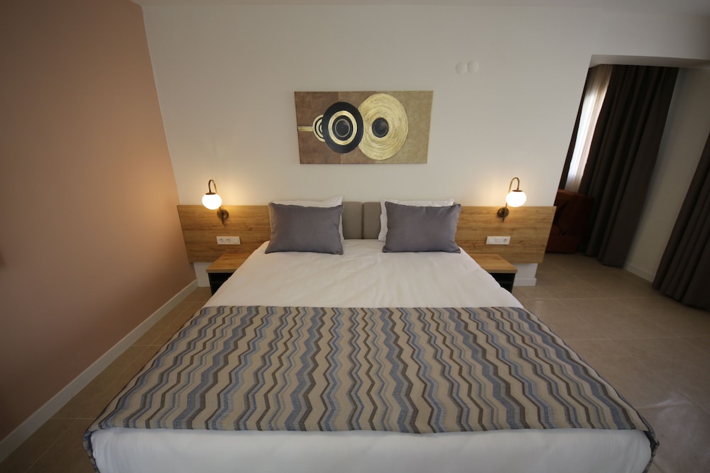 Comfort Suite, 1 Bedroom, City View - Photo 4