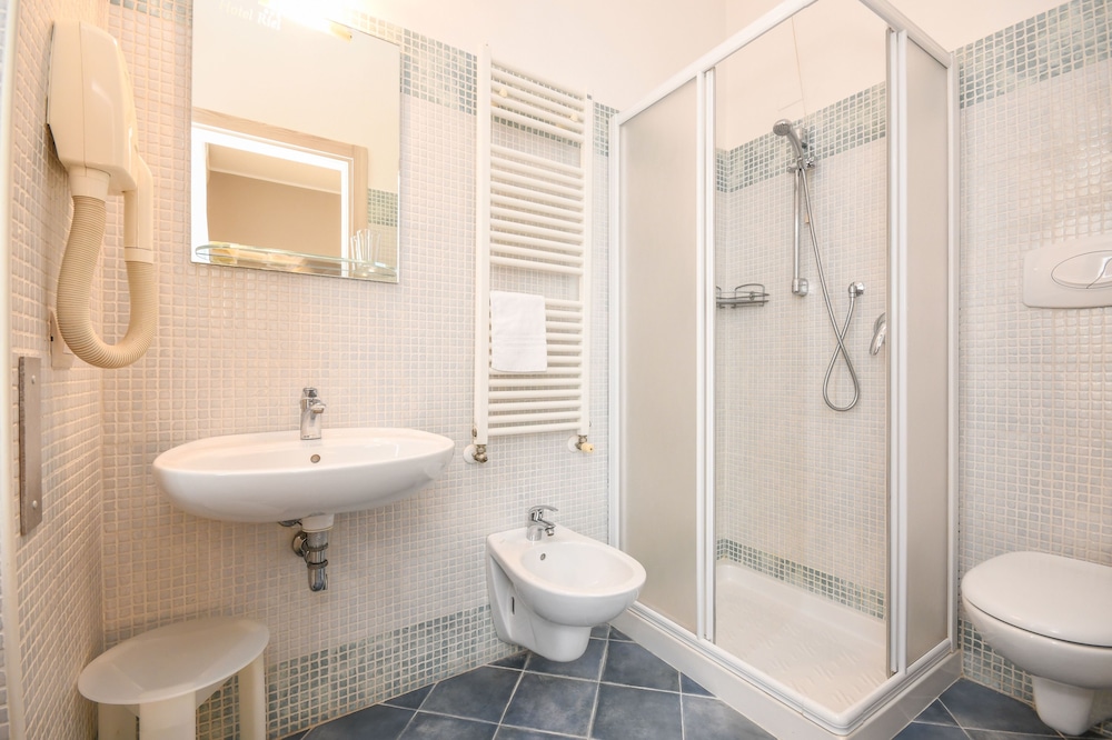 Double Room, 1 Queen Bed - Photo 9
