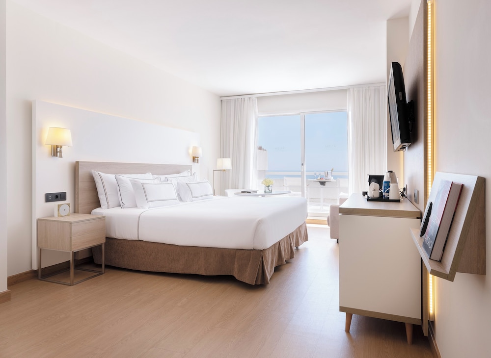 Premium Room, Sea View (2 Adults + 1 Child) - Photo 17