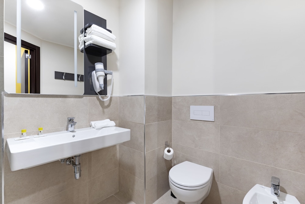 Standard Triple Room, Non Smoking, Terrace photo 2