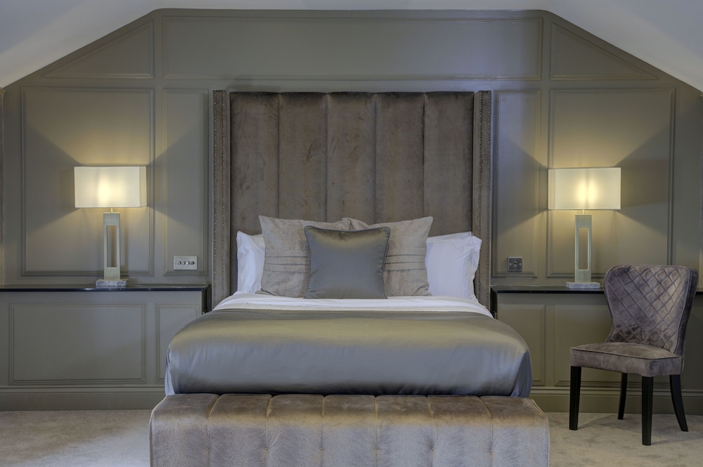 Superior Suite, 1 King Bed, Non Smoking photo 3