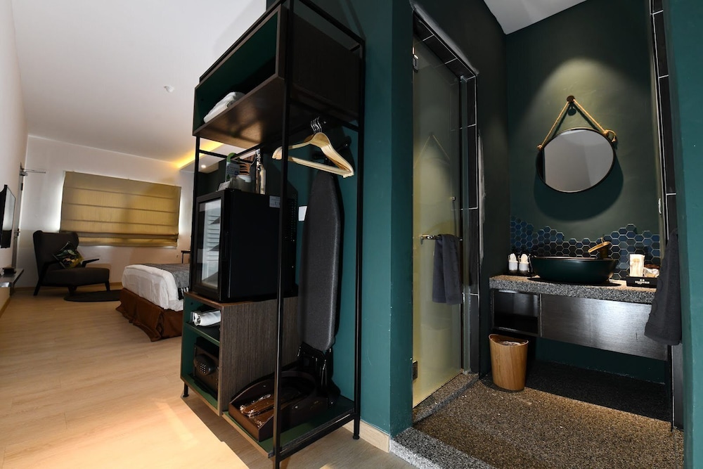 Premier King Room - Photo 2