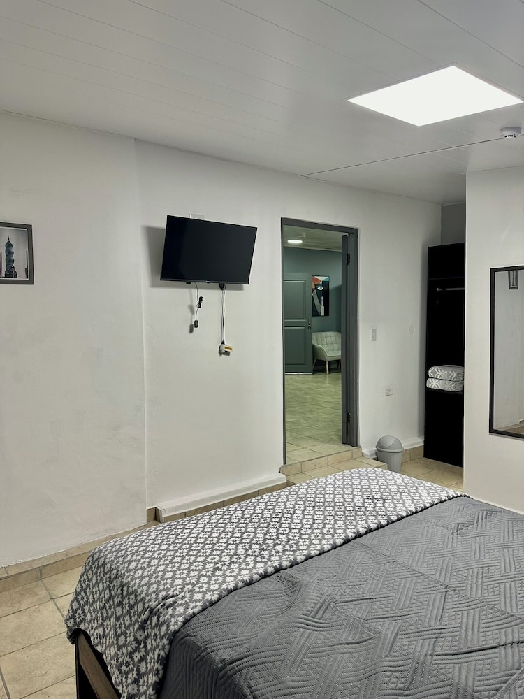 Triple Room, Private Bathroom photo 2