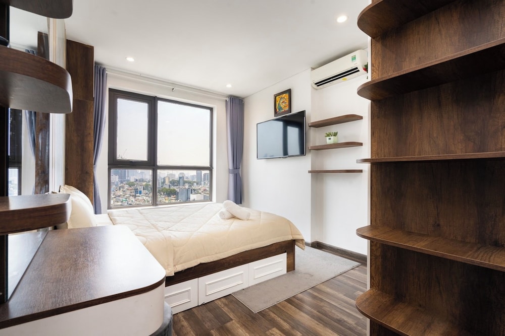 Premier Suite, Multiple Beds, Club Lounge Access, Pool View