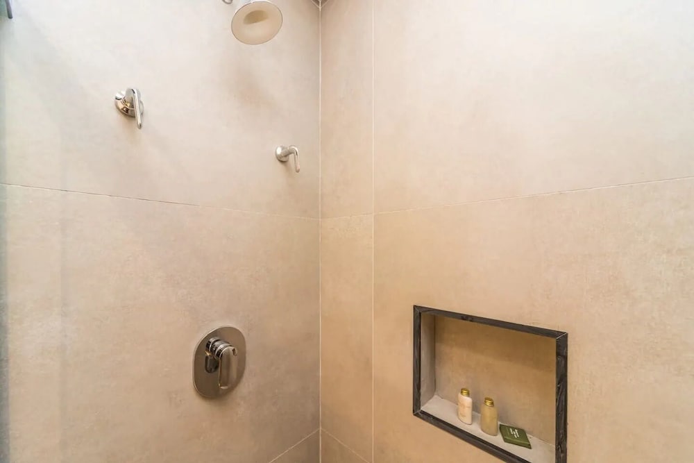Superior Double Room - Photo 11