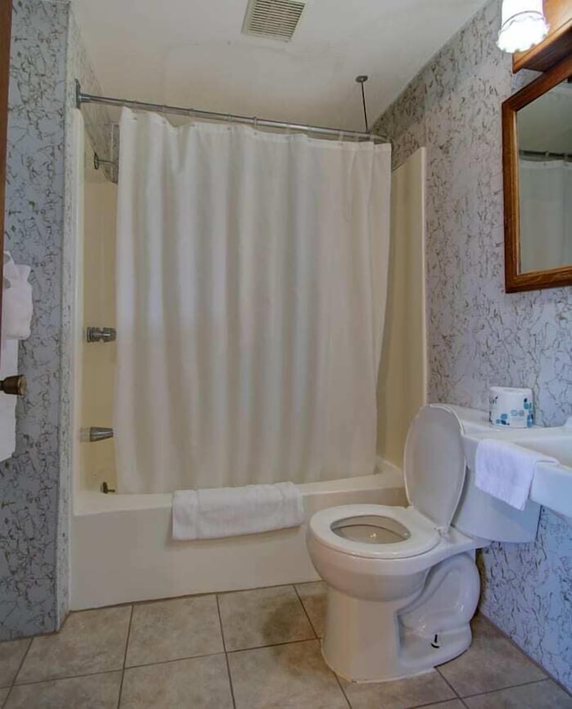 Deluxe Room, 2 Double Beds photo 2