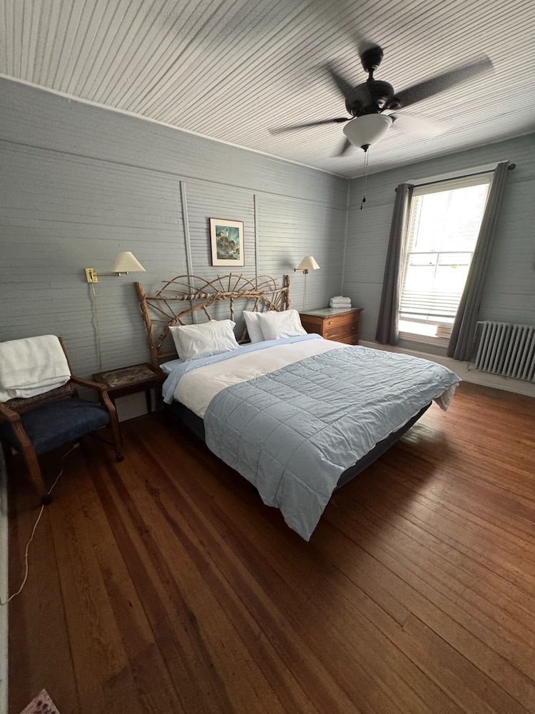 Standard Room photo 2
