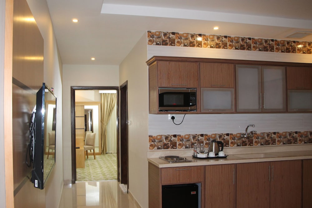 Executive Suite photo 2