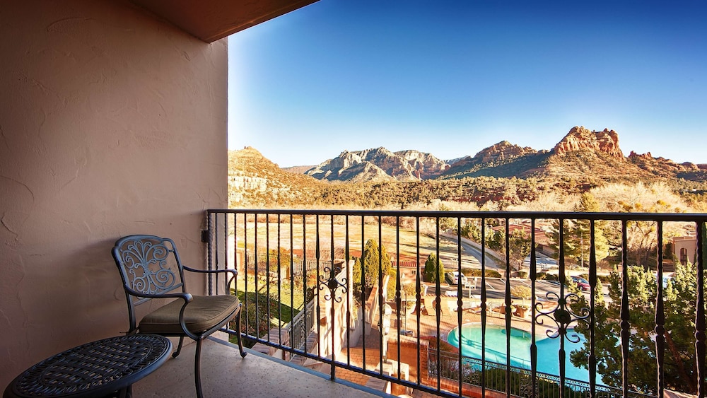 Standard Room, 2 Queen Beds, Non Smoking, Refrigerator (Red Rock View)