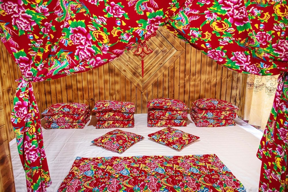 Signature Quadruple Room, Courtyard View