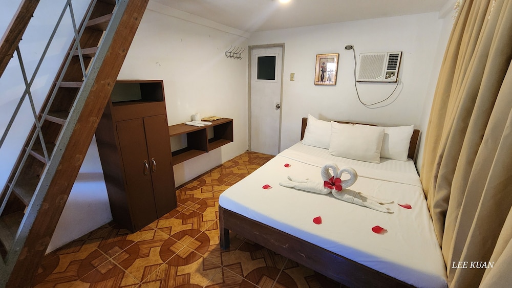 Standard Triple Room photo 3