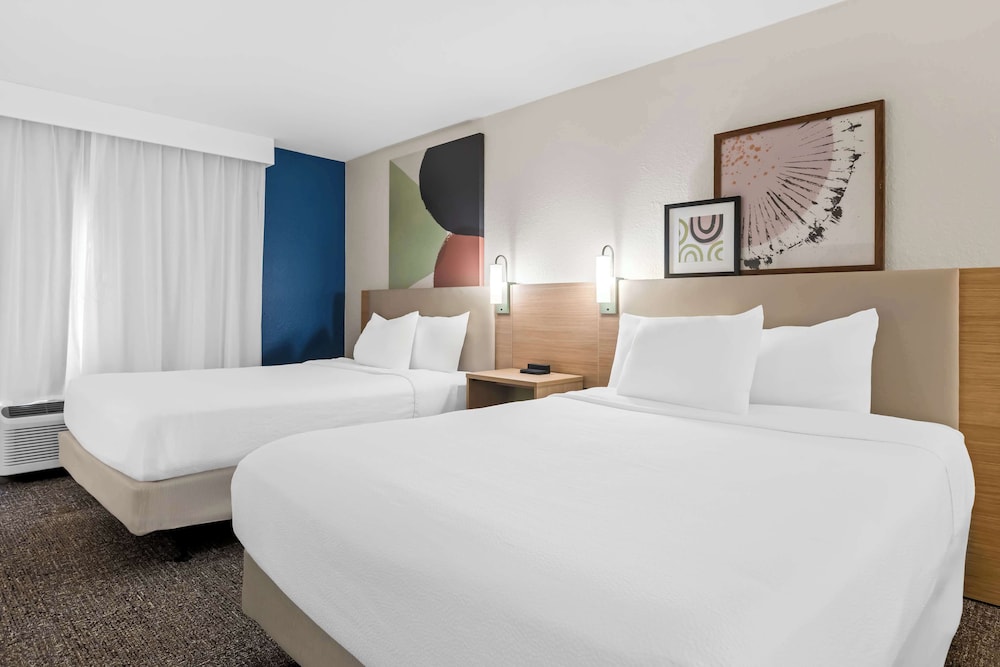 Room, 2 Queen Beds - Photo 3