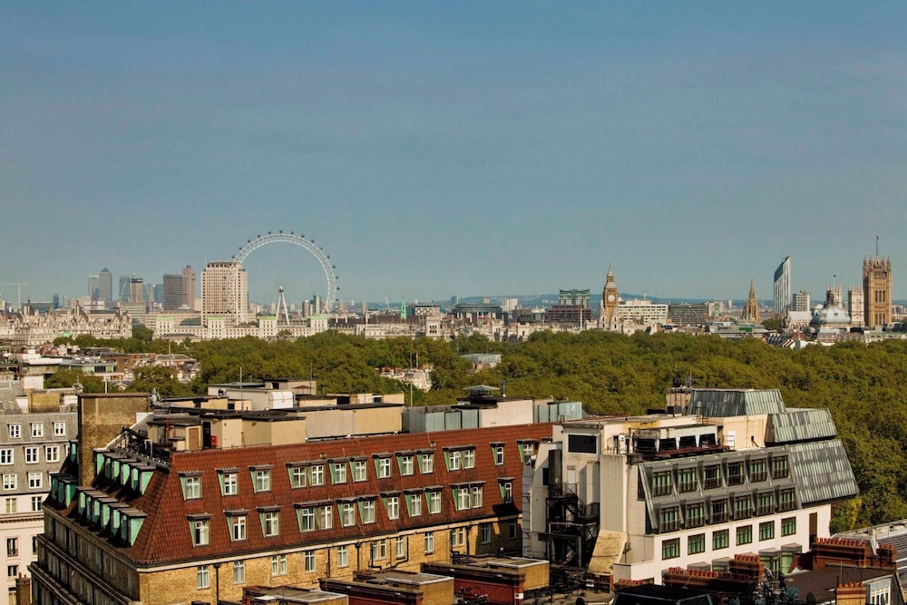 City Suite thumbnail 6
