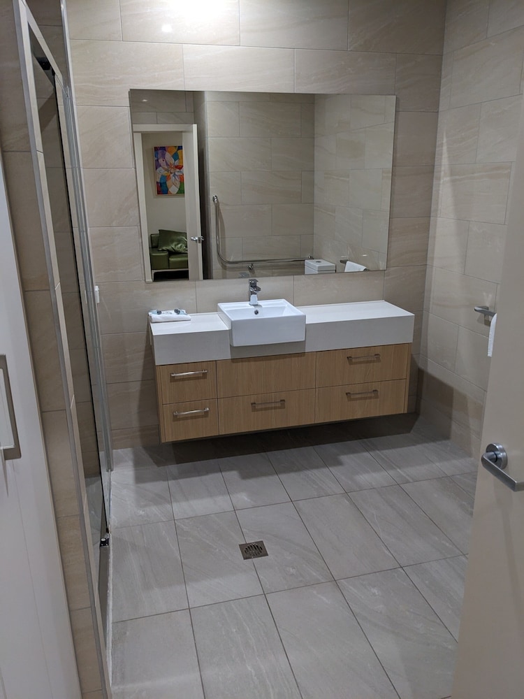 Apartment, 2 Bedrooms - Photo 3
