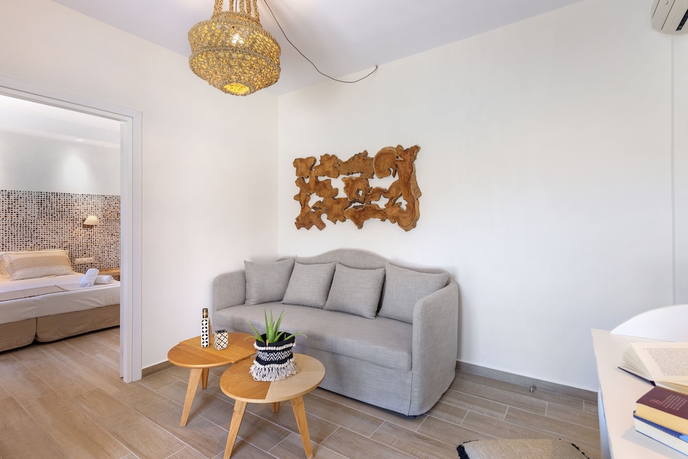 The Dolphin Bay Suite with Panoramic Sea View photo 3