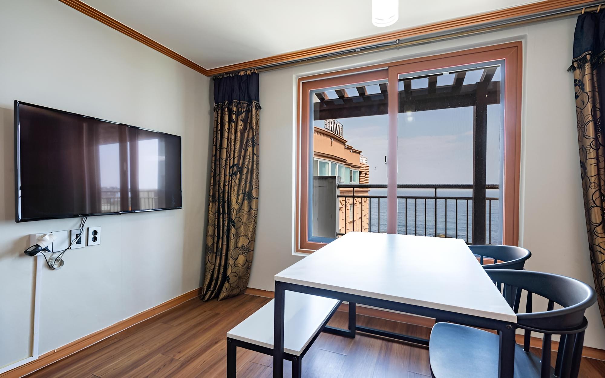Room (Donghae 706 (Ocean view terrace/outdo) photo 2