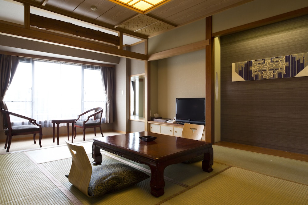 (WINGS) Japanese Style Room with Shower Booth, Non Smoking - Photo 1