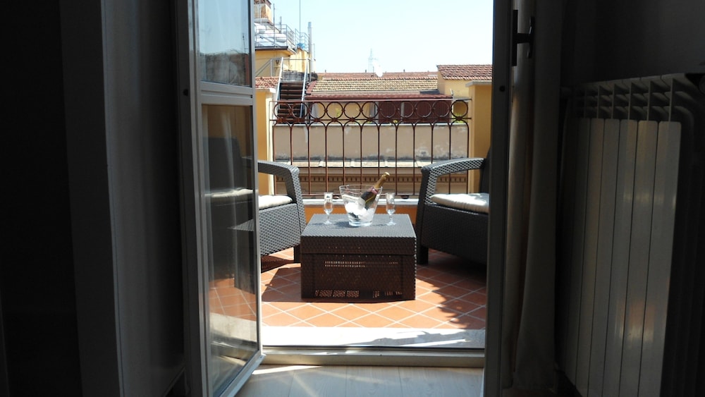 Superior Room, 1 Double or 2 Twin Beds, Terrace, City View photo 3