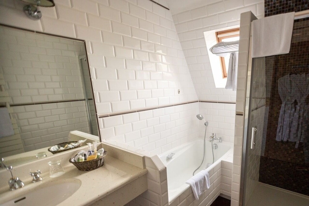 Deluxe Double Room, Ensuite, Garden View (Grande Demoiselle) - Photo 5