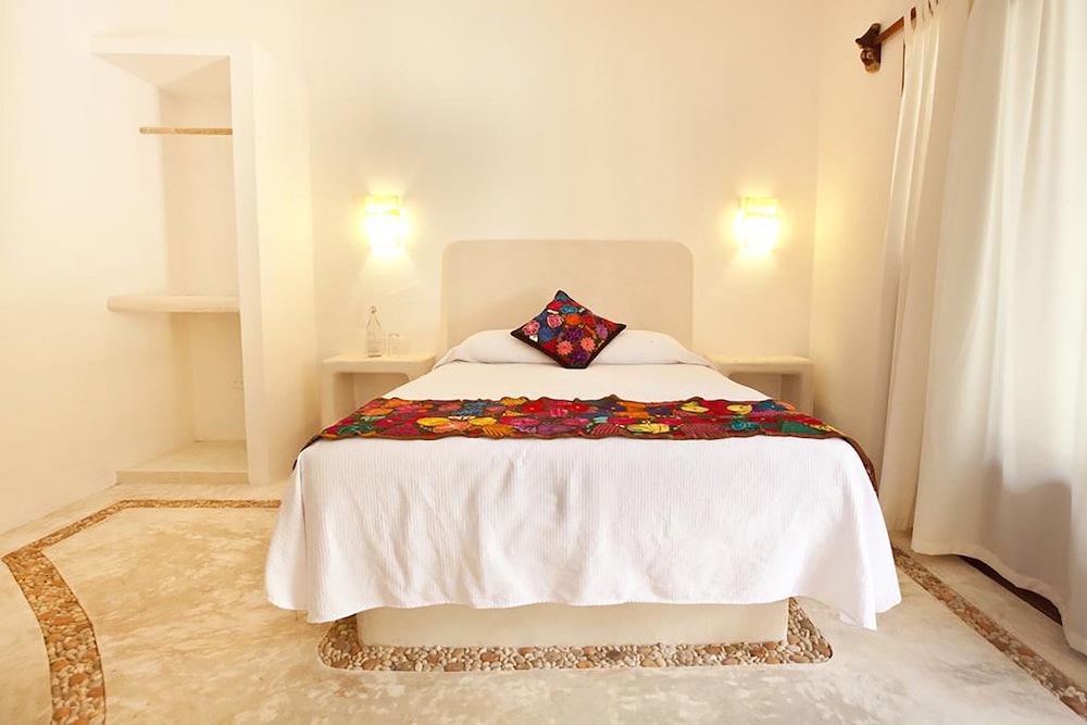 Double Room, 1 Queen Bed