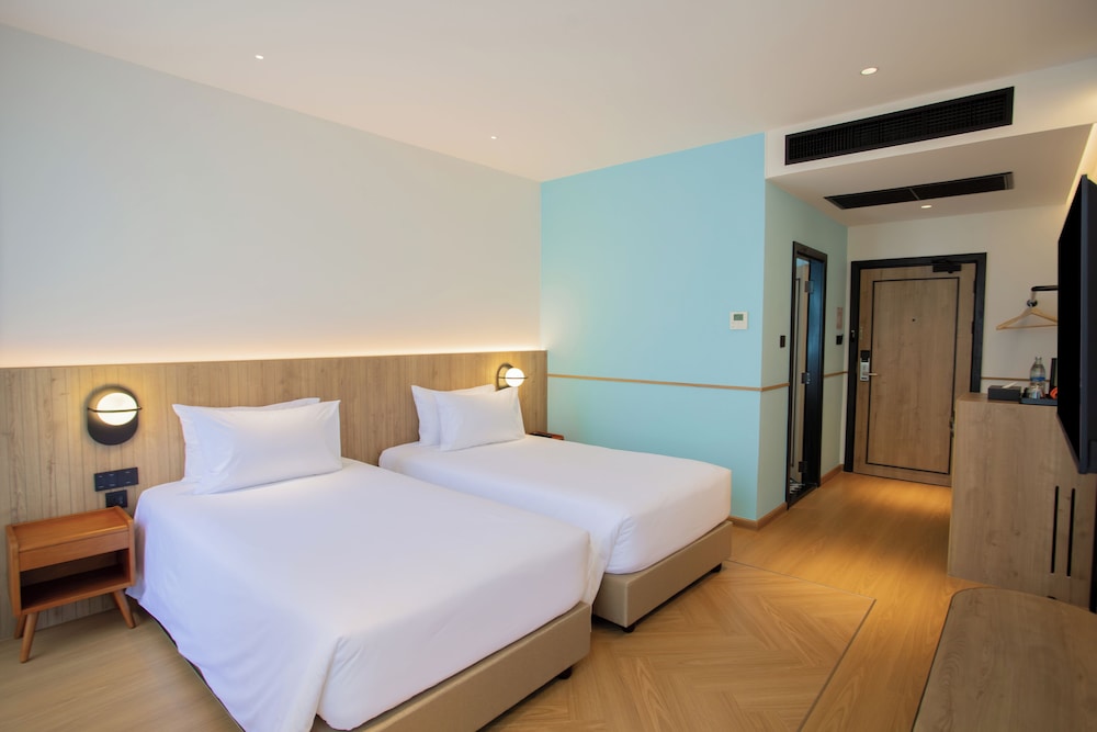 Suite, 2 Bedrooms, City View photo 2