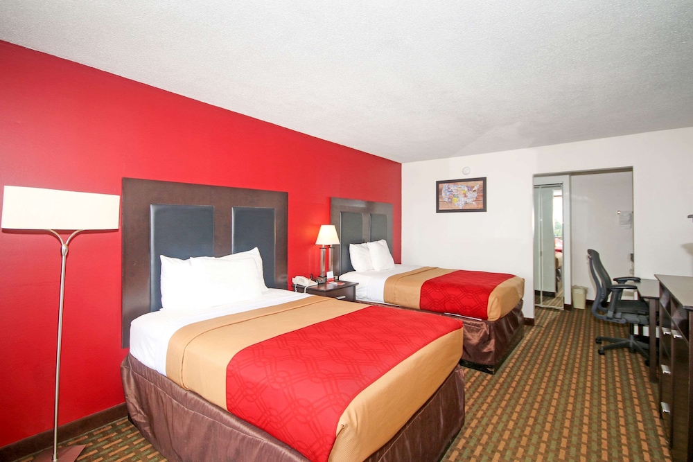 Suite, 2 Double Beds, Non Smoking, 2 Bathrooms photo 3