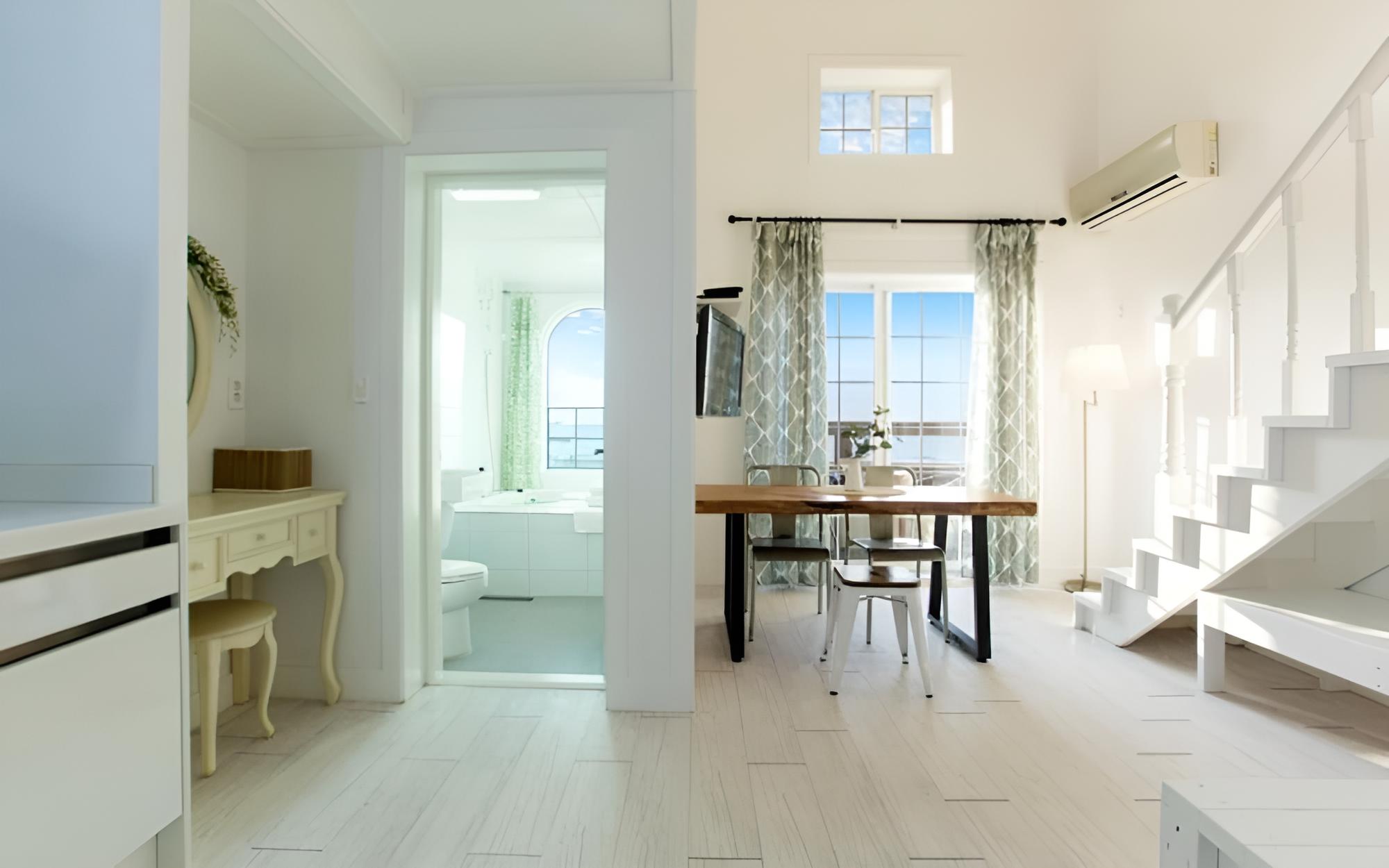 Room (Feeling 2-2 beds) - Photo 4