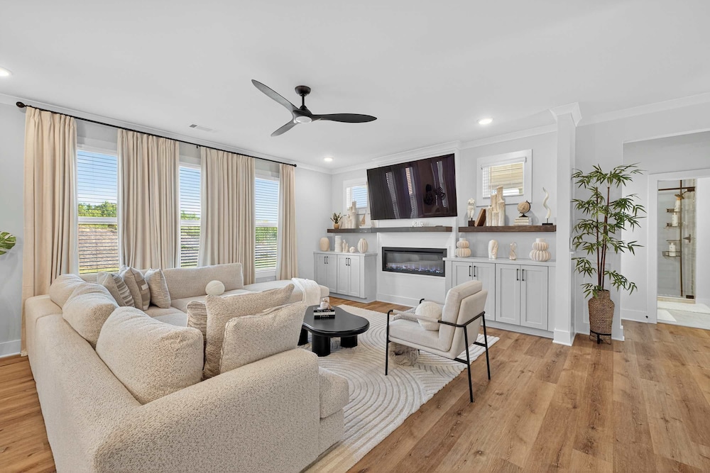 House, Multiple Beds, Patio, Garden View (Buford Beauty)
