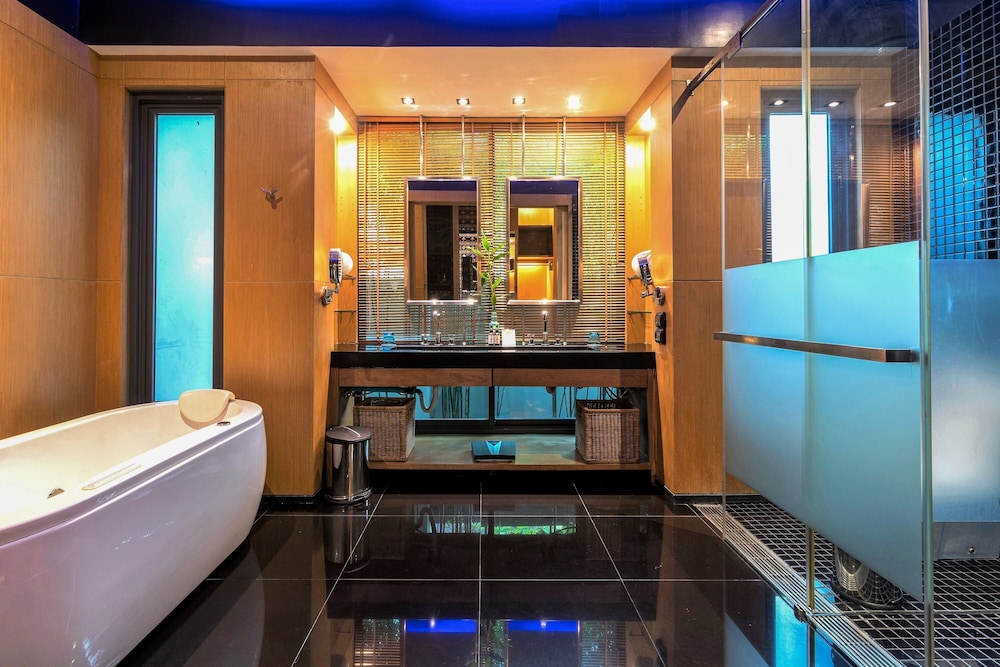 Villa, 1 King Bed (Private Pool) - Photo 12