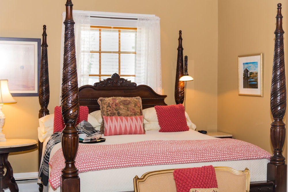 Deluxe Room, 1 King Bed