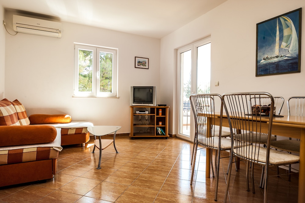 Superior Apartment, 2 Bedrooms photo 3